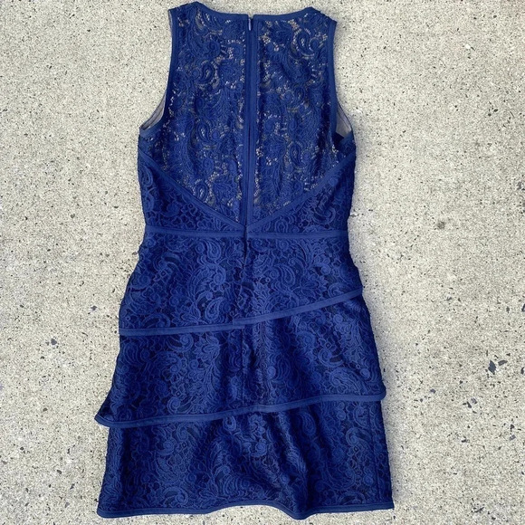 BCBGMAXAZRIA Hanah Navy Blue Lace Tiered Sleeveless Formal Cocktail Mini Dress - Picture 8 of 9